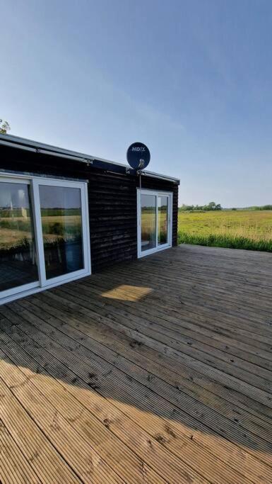 Tiny House "De Veenpolder" De Veenhoop Экстерьер фото