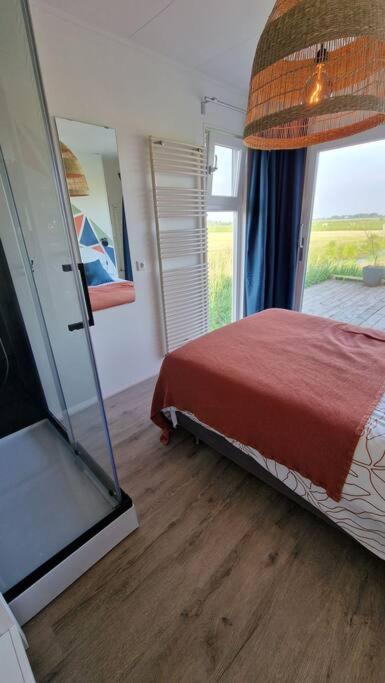 Tiny House "De Veenpolder" De Veenhoop Экстерьер фото